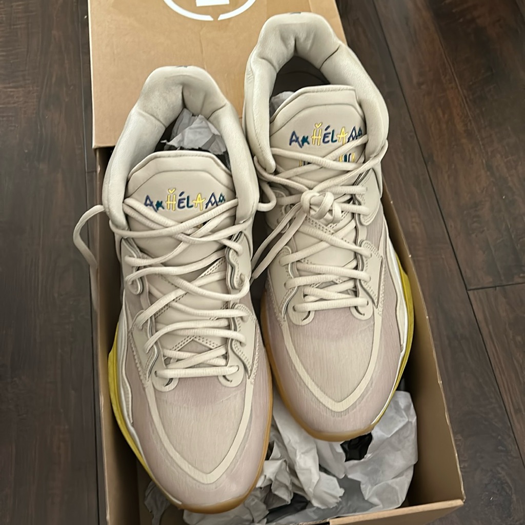 Nike Kyrie 8 N7